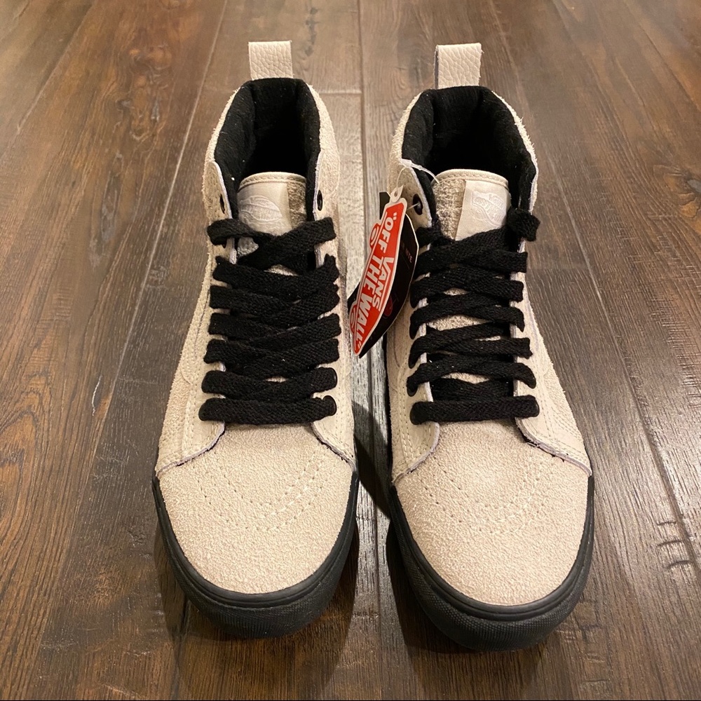 VANS Sk8-Hi Mte Suede Platform Moonbeam Shoes - Picture 5 of 13